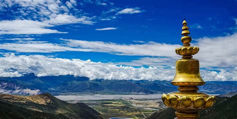 Tsedang རྩེ་ཐང། .